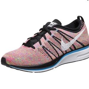 Nike Flynit Trainers (Men’s size 6/ women’s size 7.5)